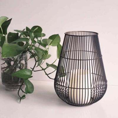 China Wholesale Best Selling Modern Black Metal Candle Holder Lantern for sale