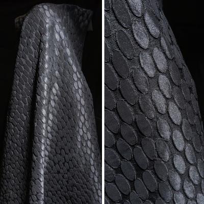 China Black KEER TDD300N Garment Jacquard Upholstery Fabric Roll Shrink-Resistant 100% Polyester Jacquard Fabric for sale