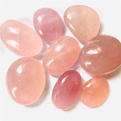 China DONGHAI Wholesale Hot Sale Gemstone Natural Crystal Pink Rose Quartz Palm Stone for Healing for sale