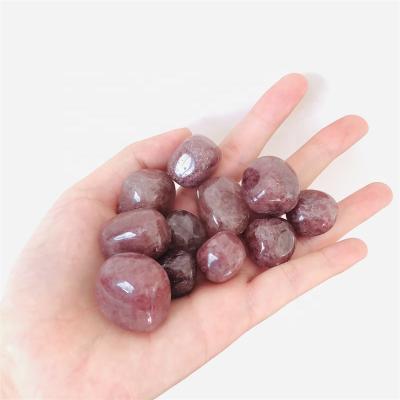 China Wholesale Natural DONGHAI Crystal Gravel Strawberry Quartz Tumbled Polished Stone for Home Decoration for sale