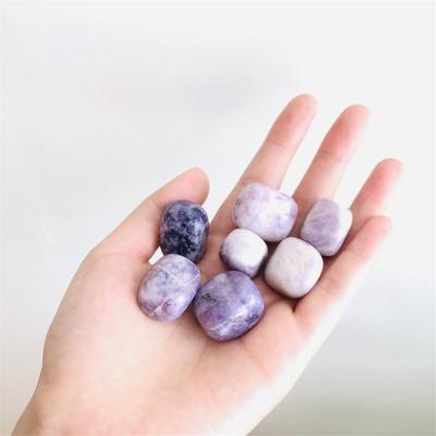 China Hot Sale Crystal Gravel Crystal Crafts China Natural Lilac Tumbled Stone For Healing Meditation for sale