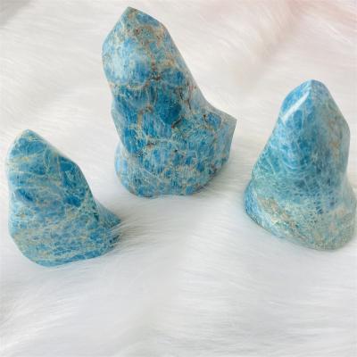 China Wholesale High Quality Stone Crystals Stone China Apatite Blue Apatite Flame Healing For Dec for sale