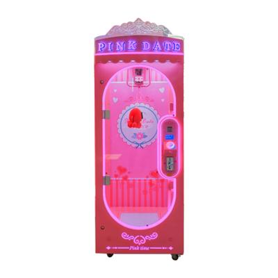 China Pink Wooden Frame Amusement Park Date Coin Operated Arcade Prize Cutting Gift Game Machine For Sale for sale