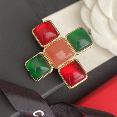 China Wholesale Brand High End Brooch Designer Pin Sweater Daily Lifestyle Brooch Brass Material for sale