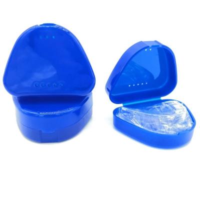 China Durable Wholesale Retainer Storage Triangle Tooth Box Blue Plastic Teeth Mouth Tray Whitening Case for sale