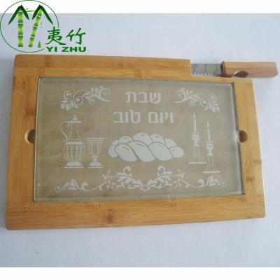 China 2021 style hot high quality kitchen cheese stocked bamboo board with knife bread cutting board for sale