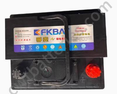 中国 密封鉛酸 FKBAT 6-QW-51 自動車トラック バッテリー 12V 51Ah 480A 販売のため