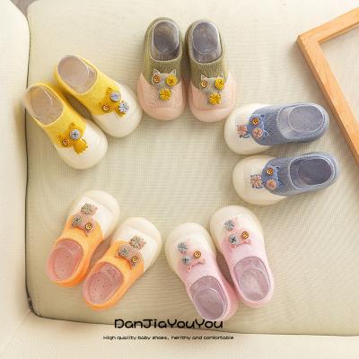 China Baby Toddler Socks Shoes Anti-slip Falling Elasticity Keep Warm Handmade Knit Baby Casual Shoes en venta