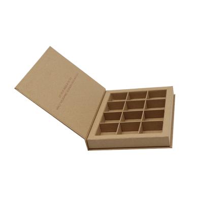 China Recyclable Custom Cardboard Chocolate Packaging Box With Paper Divider for sale