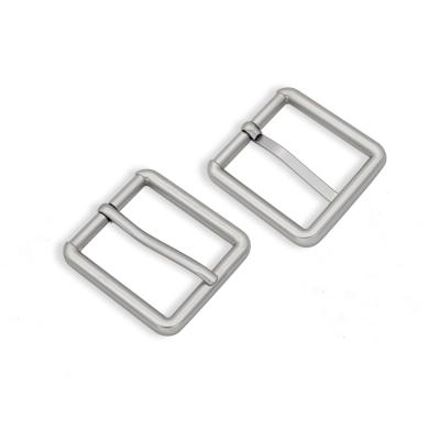 China Custom Pin Clip Buckle New Arrival Metal Circle Pin OEM Belt Buckle for Women or Man for sale