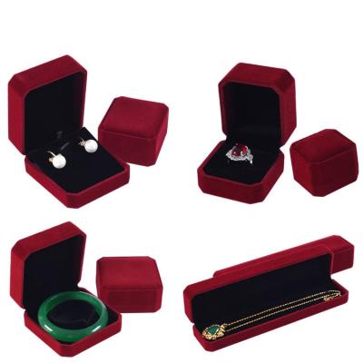 China Custom Ring/Bracelet/Pendant/Necklace Logo Printed Luxury Velvet Jewelry Packaging Gift Box Wedding Ring Box for sale