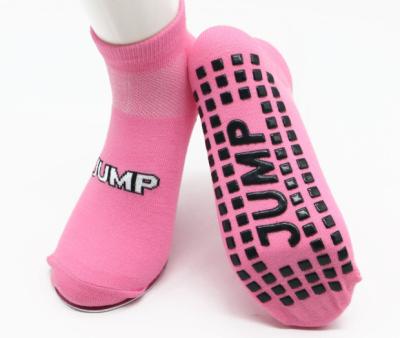 China Jump XL Trampoline Park Non Slip Socks UK Yoga Socks Pattern Trampoline Socks For Toddlers for sale