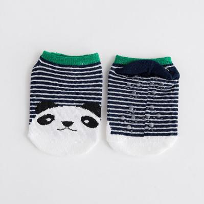 China Anti Bacterial Stylish Newborn Baby Socks / Unisex Baby Socks Standard Thickness for sale