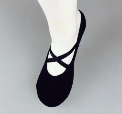 Chine Chaussettes BRITANNIQUES de Pilates de glissement de Madame Yoga Grip Socks Fitness de taille anti pour l'équilibre de corps d'aérobic à vendre