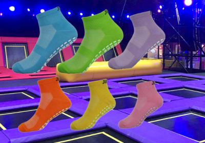 China Lejump Indoor Trampoline Park Grip Socks  ,  Skyzone Jumping Socks  ,  Oxygen Free Jumping Bounce Socks for sale