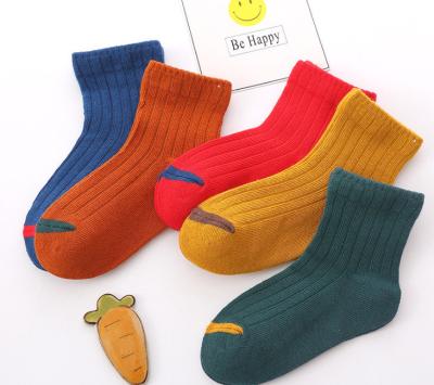 Chine L'amusement de nouveauté badine les chaussettes mignonnes d'enfants de Kidston de coton coloré de chaussettes pour des garçons et des filles à vendre