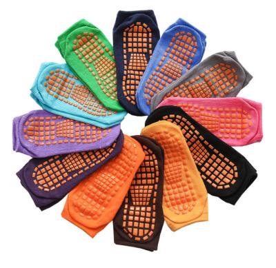 China Safety Kids Trampoline Socks Anti-Skid Non Slip Grips Socks With Rubber Design for sale