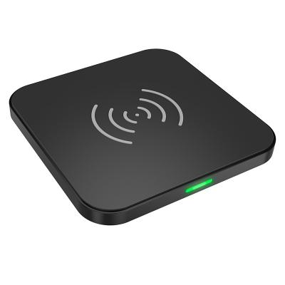 China Hot Selling Amazon Mobile Phone Qi 10W Smart Wireless Charger With 2 USB Fast Wireless Charging Pad For iPhone Samsung for sale