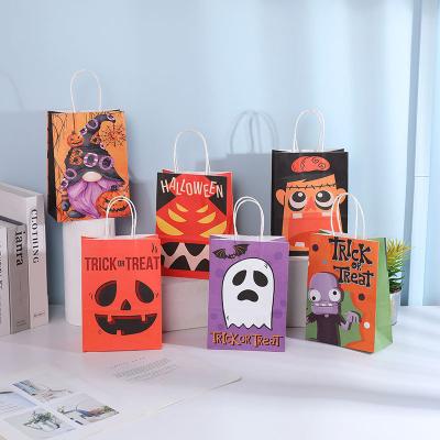 China Recyclable Party paper bag happy halloween fashion party gift paper bags candy paper bags with handle Halloween decorations for sale