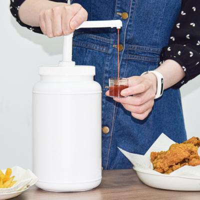 China Food Grade Sauce Dispenser Pump With 3000ml Round White PE Large Container for sale