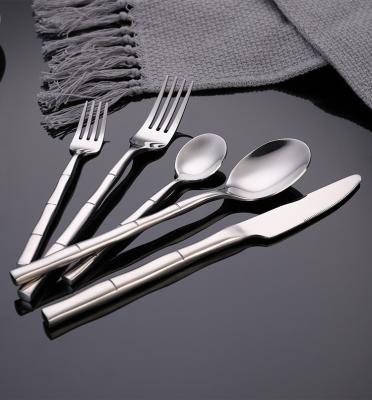 China Flatasy Sustainable Flatware Set Stainless Steel Silverware Set 20 Piece Cutlery Set With Silver Polish And Bamboo Pattern Mirror Service for sale