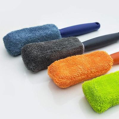 China Auto Care Cleaner Microfiber Braid Cloth Handle Car Wheel Tire Long Sweep Car Wash Light Detailing Cleaning Brush for sale