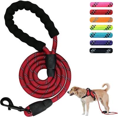 China Custom Cotton Overnight Handle Padded Pet Chain Traction Hooks Dog Rope Reflective Explosion Proof Leash for sale