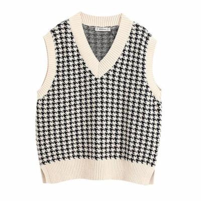 China Korean Cute Winter V-Neck Knitted Sweater Casual Sleeveless Breathable Pullover Women Fashion Vest Sweater For Women for sale