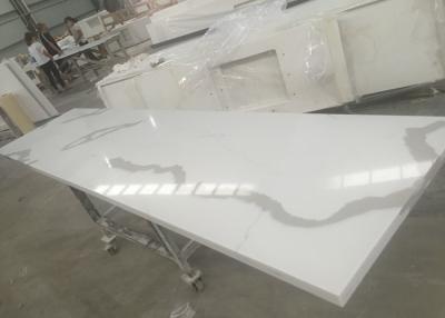 China Feste Oberflächen-Calacatta-Quarz-Platte Countertops mit weißem Ader Soem/ODM verfügbar zu verkaufen