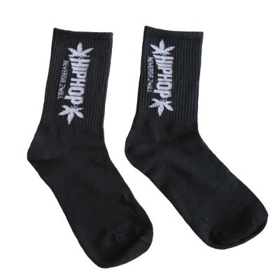 China High Quality Sporty Custom Logo Men And Woman Cotton Fashion Socks for sale