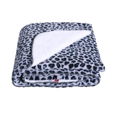 China Custom Cute Baby Travel Folded Thick Soft Polyester Leopard Print 100% Rubber Throw Blanket for sale