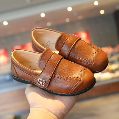 China Flat 2021 new children's shoes comfortable soft soled children's shoes wholesale children's autumn and spring trend boys' sports shoes for sale