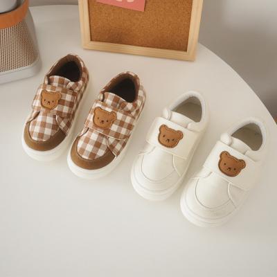 China flat 2022 new kids slip on canvas shoes fashion comfortable soft soled kids wholesale autumn and spring boys girls casual shoes for sale