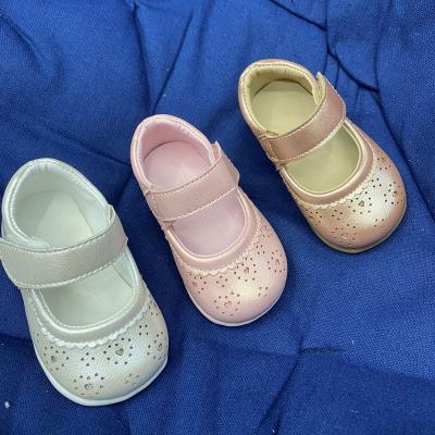 China 2021 New Stylish Baby Shoes Soft Sole Flat Cute Size 15-24 And Comfortable Customized Shoes European And American Mary Jane Shoes for sale