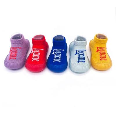 China New Product Design Room Flat Indoor Floor Shoes Baby Soft Socks Soft Rubber Shoes for sale