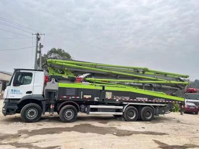 Chine Utilisé / d'occasion 2021 année Zoomlion Benz châssis 56m camion de pompe à béton prêtmix transport de béton pour les travaux de construction à vendre