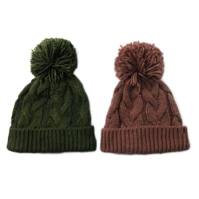 China COMMON Winter Unisex Knitted Hats Sport Fashion Hats Knit Beanie for sale