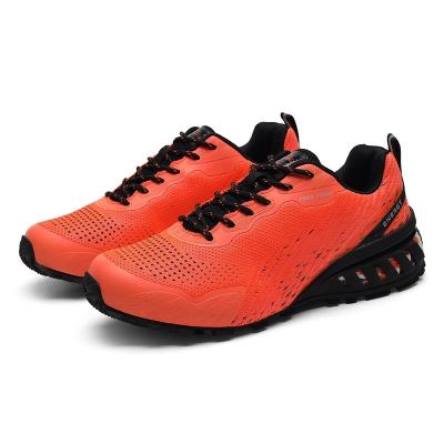 China Breathable professional mesh hike towing running shoes brunning sneakers made in china for sale