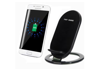 China 9V1.5A Wireless Mobile Phone Charger , Portable Iphone Cordless Charger ABS Material for sale