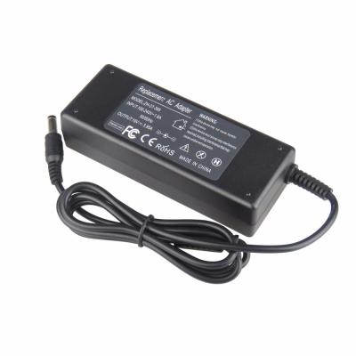 China Durable Toshiba Satellite Laptop Charger , Dell / Acer  / Toshiba Computer Charger for sale