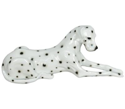 China Europe Hot Sale Large Size Polyresin Dog Animal Sculpture With White Resin Art Statue For Indoor And Outdoor Black Dot Finish for sale