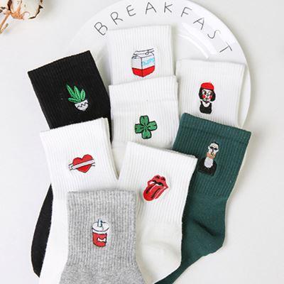 China China Manufacturer Custom Design Cotton Slouch Women QUICK DRY Socks With Embroidery for sale