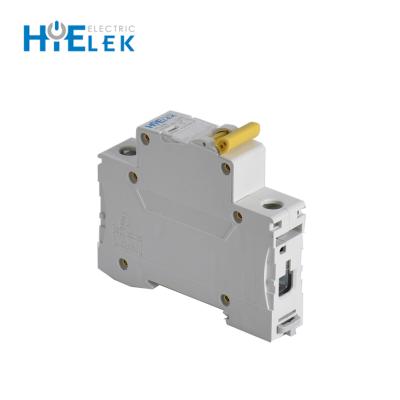 China 1P 2P 3P 4P 6kA / MCB 6KA Or 4.5KA Safety HLM8 32AMP MCB 240V AC AC Curve Circuit Breaker for sale