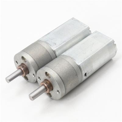 China 100:1 20mm Metal Geared Motor 20Dx44L MM 12V 140rpm Long Life Totally Enclosed Carbon Brush With Extended Motor Shaft for sale