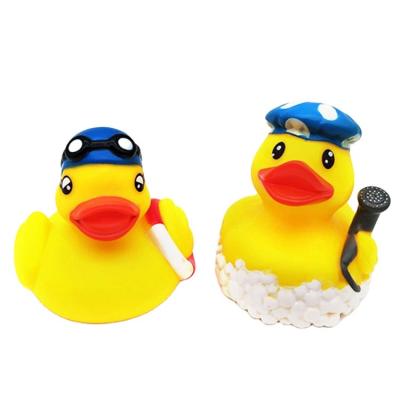 China 2021 Rubber Bathroom Bath Toy Jugetes Pool Animal Duck Floating Baby Shower Gift Toy For Kids for sale