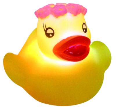 China Toy Brinquedos China Manufacturer Rubber Cognitive Floating Toy Flashing Baby Cute Led Light Up Bath Duck Toys For Kid for sale