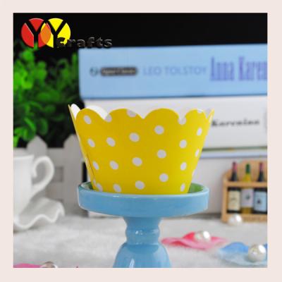 China Yellow Cupcake Wrappers Printing Classic White Spots Cake Wrapper for sale