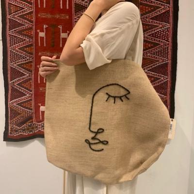 China Eco-friendly custom geometric figure jute tote shopping bag boho style reusable oversized beach bag burlap for sale