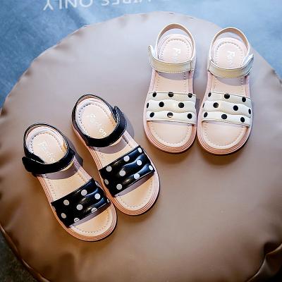 China Deodorization 2022 Dots Indoor Outdoor Children Girls Summer Sandals Shoes White Black Simple PU for sale