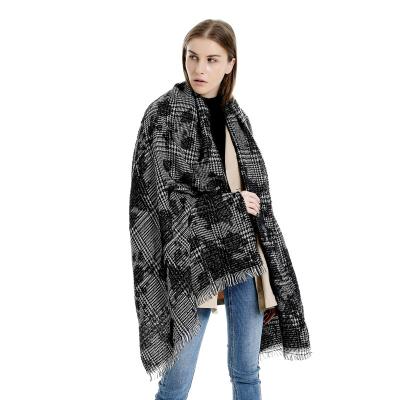 China 2021 Fashion Printing New Designs Winter Thick Warm Tassel Plaid Cashmere Scarf For Women for sale